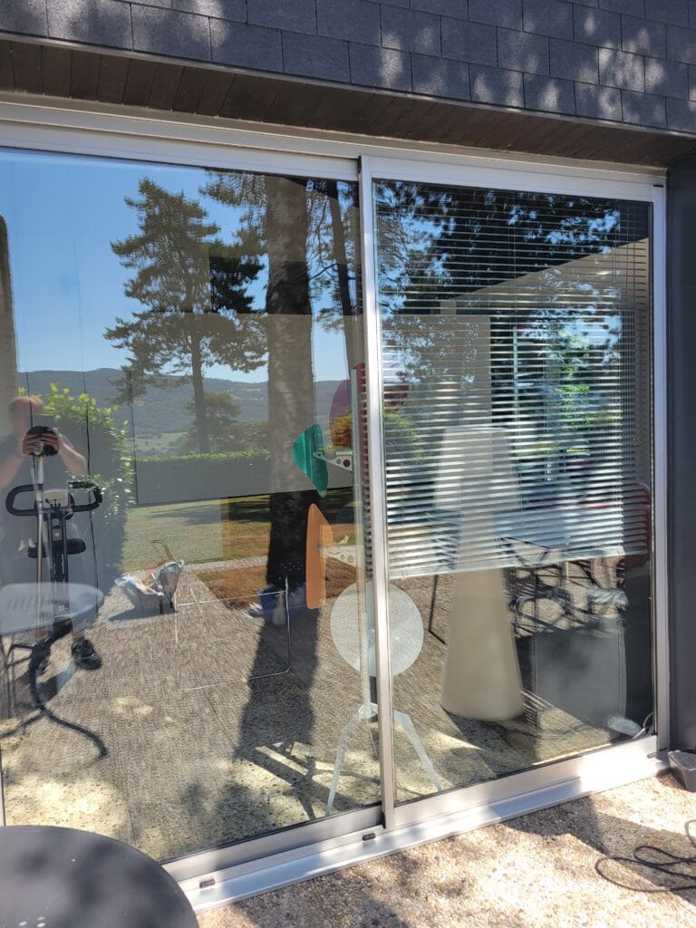 Nettoyages de vitres 1000006875 (1)